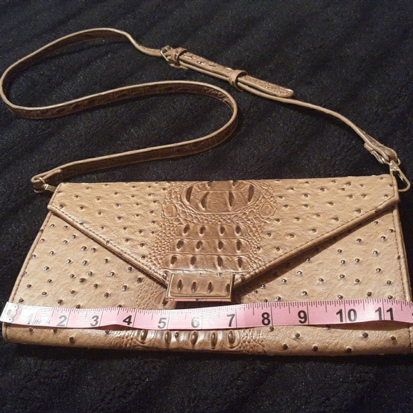 Faux Ostrich Crossbody/Clutch Bag - Picture 2 of 8